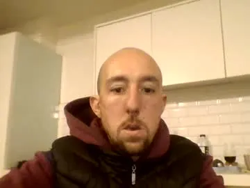 Tinchox42 profile pic