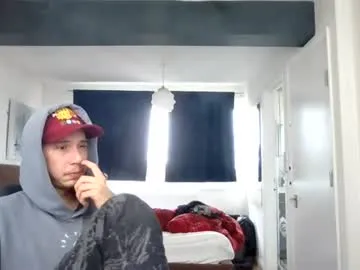 Tinderpleaseletmeon profile pic