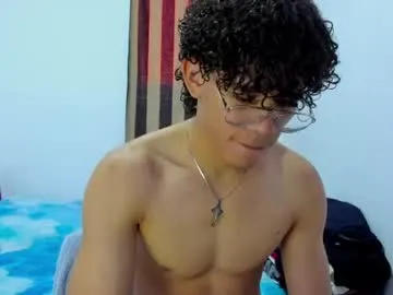 Tom_blue10 profile pic