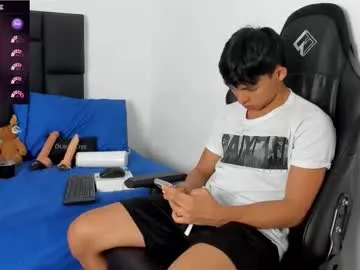 tonny_twink_ live cam