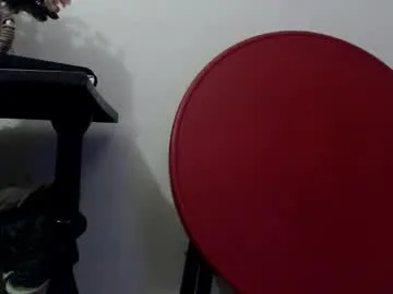 Tony_white_7 live cam preview