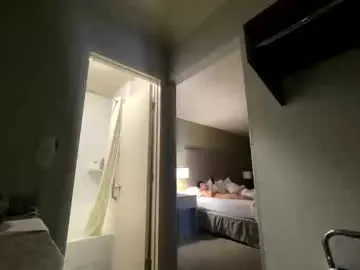 trxs_leches live cam