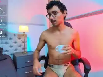 Twunkmiguel live cam preview