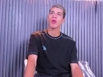 tyler_noir live cam