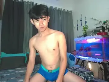 ur_younngtwinkxxx live cam