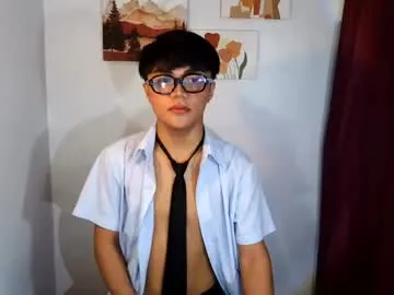 Urbaby_jay male cam profile image