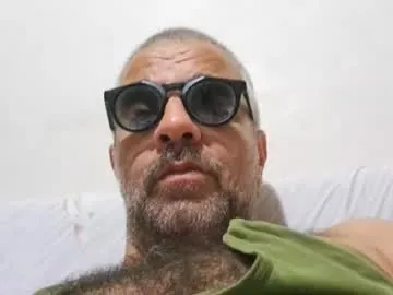 Wildrooooster profile pic