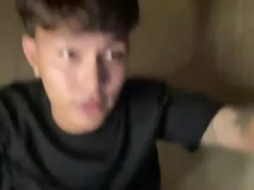 Yourasiantattoo_steve live cam preview