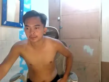 Yourfantasyboyjr live cam preview