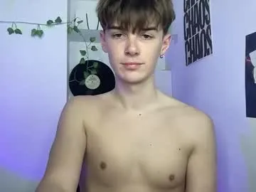 yoursweetyguy live cam