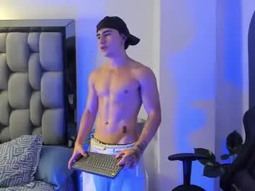 zack_lenox1 live cam